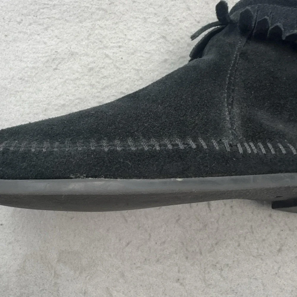Minnetonka Boots Womens Size 7.5 Black Suede Fringe Ankle Booties Zip 289